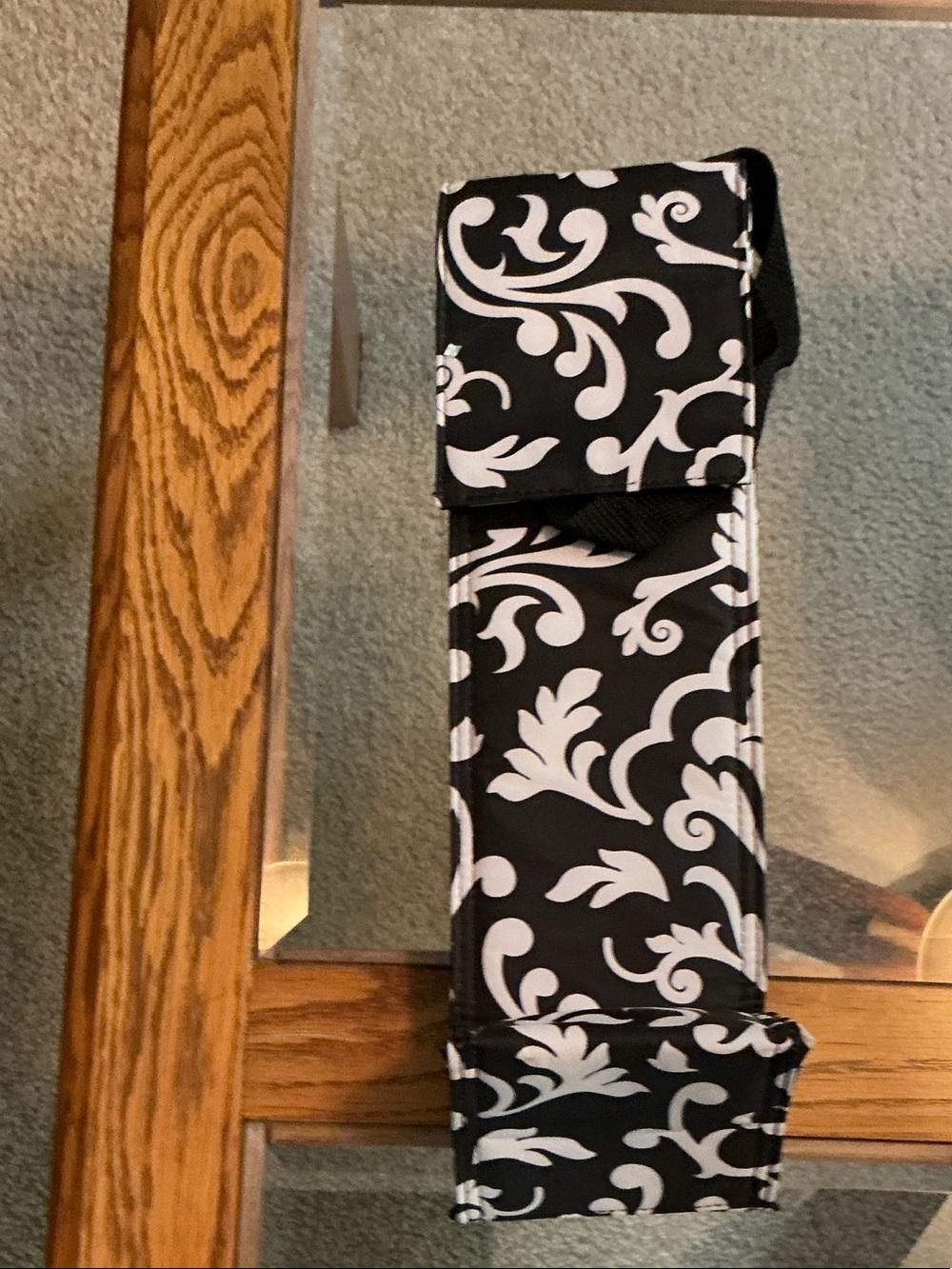 thirty-one Black and White patterned wine bottle cooler bag